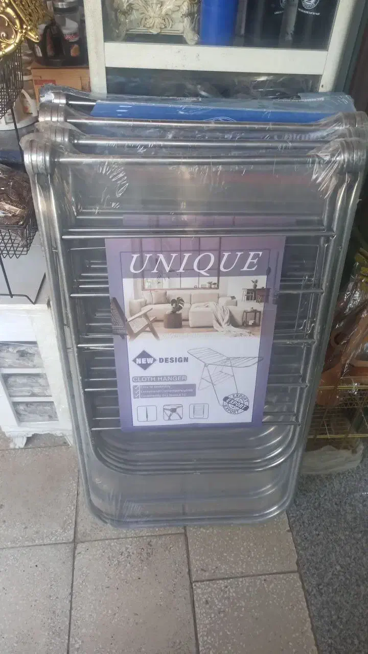 بندرخت|بندرخت و رخت‌آویز|سبزوار, قاضی زاد|دیوار