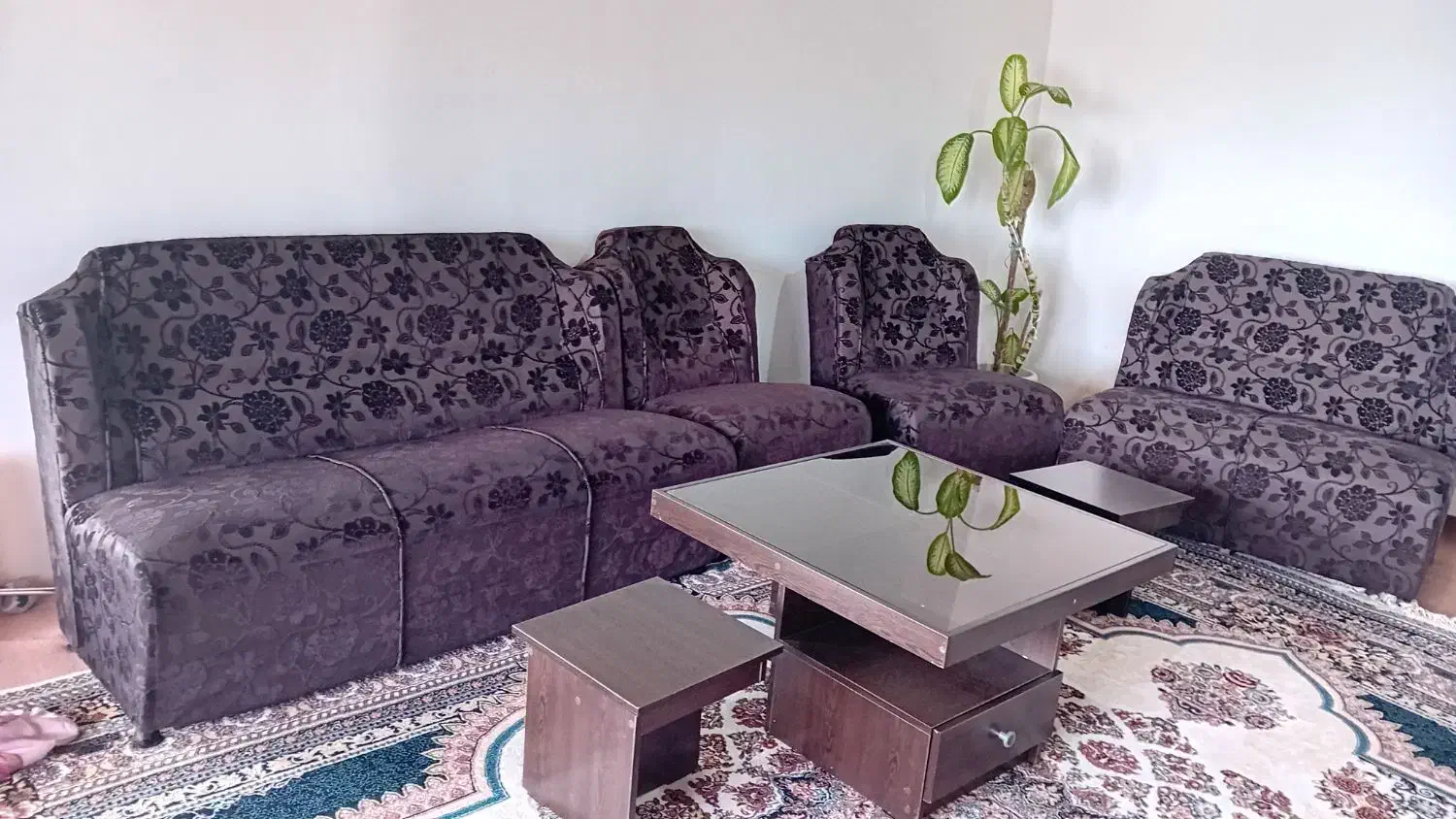 مبل و میز|مبلمان خانگی و میز عسلی|رشت, حومه رشت|دیوار