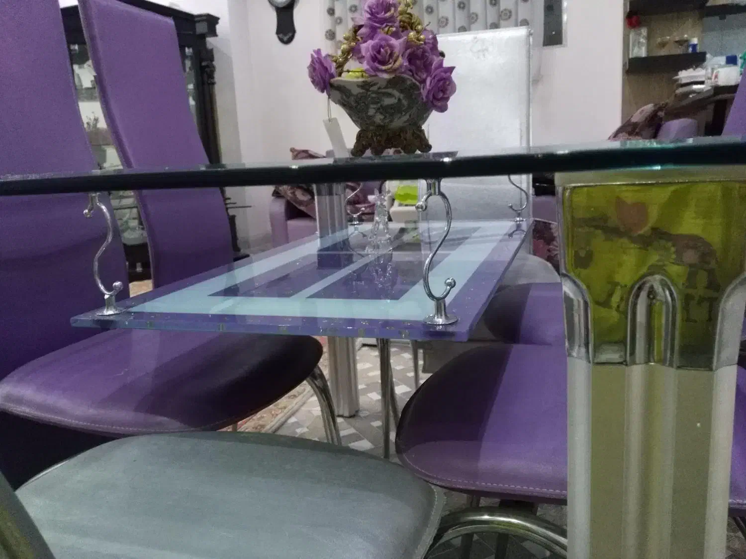 میز نهار خوری خارجی ۶ نفره|میز و صندلی غذاخوری|فولادشهر, C4|دیوار