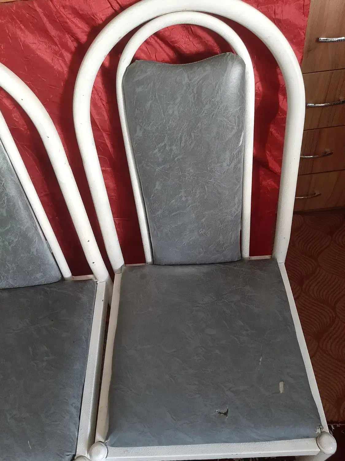 دوعدد صندلی محکم و سالم|صندلی و نیمکت|نظرآباد, شهرک سید جمال الدین|دیوار