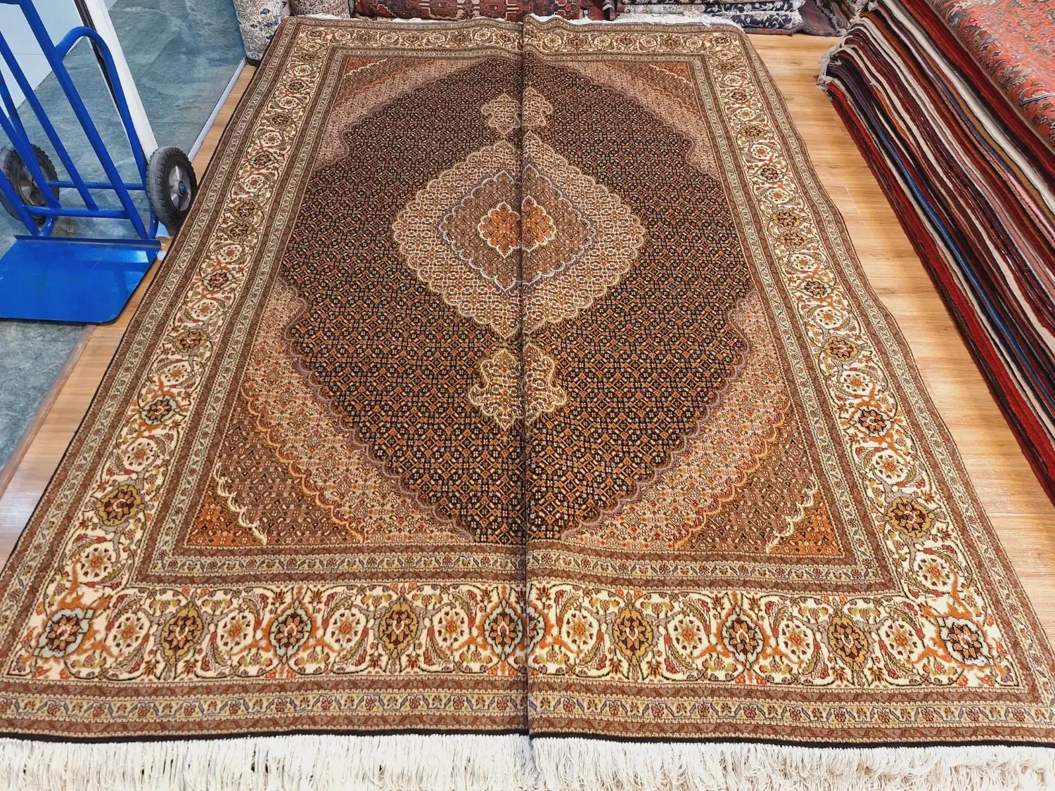 جفت ۶متری دستباف تبریز نقشه ماهی|فرش|تهران, اکباتان|دیوار