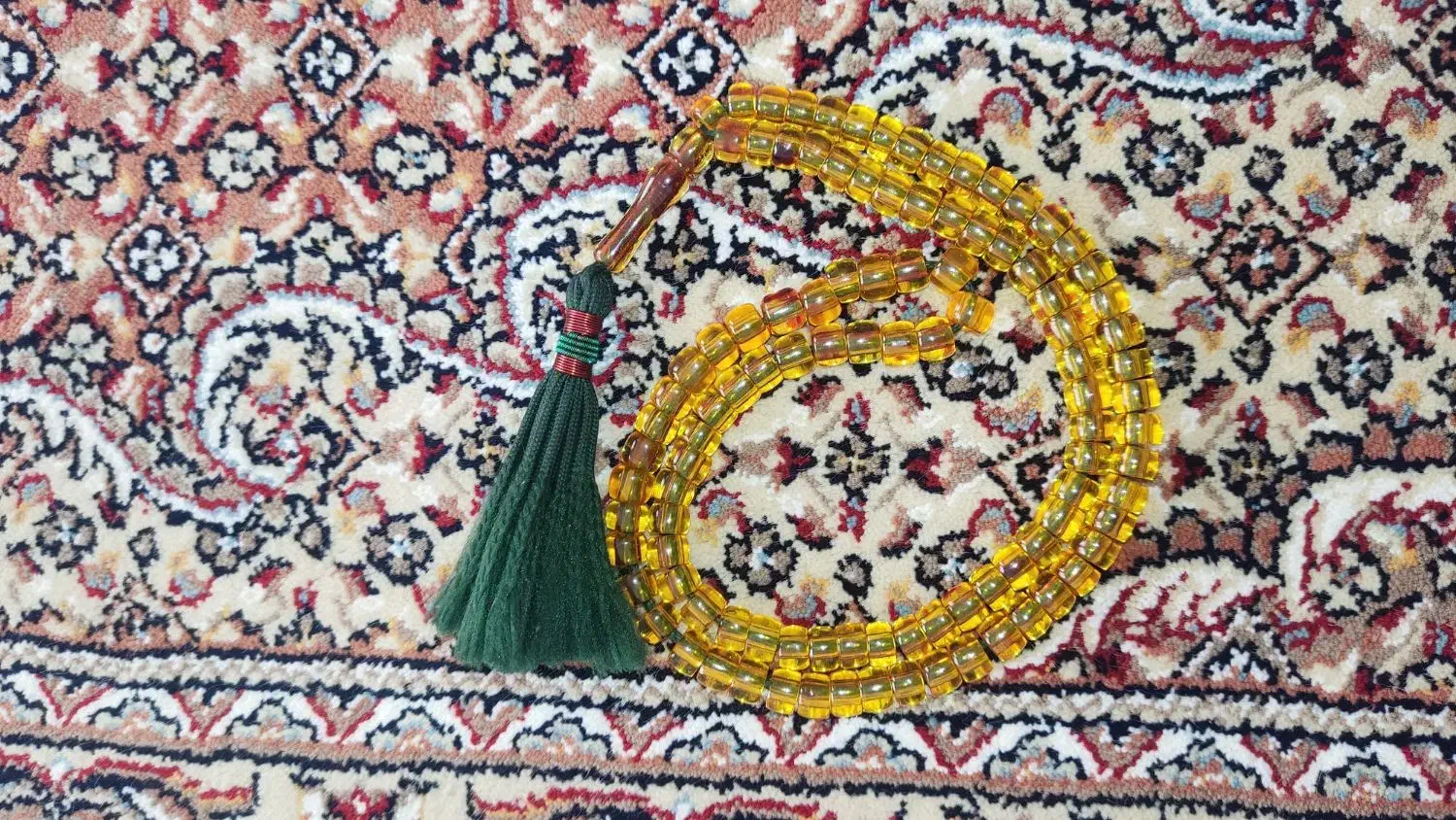 تسبیح آلمان آب حیات|کلکسیون اشیاء عتیقه|شاهین دژ, |دیوار