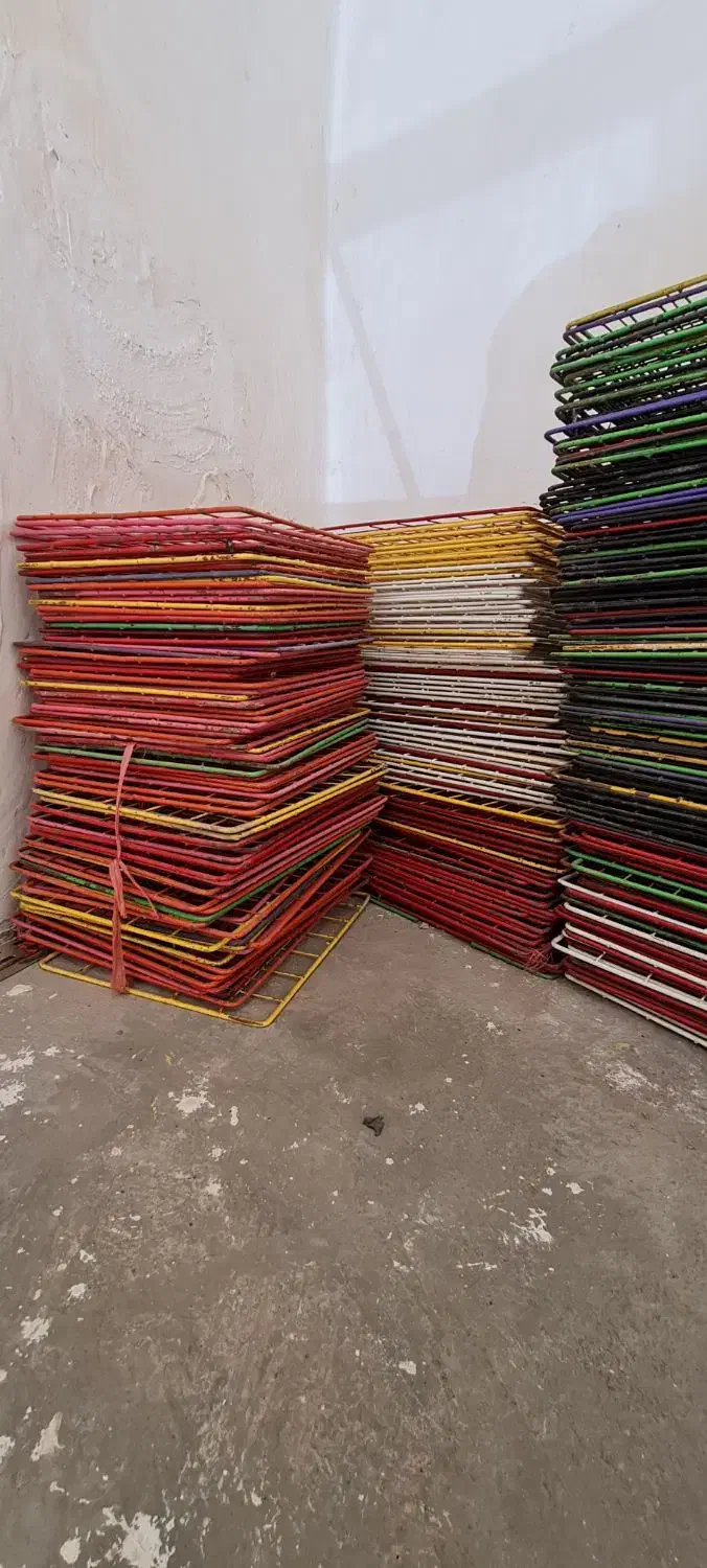 قفسه توری فلزی|کتابخانه، شلف، قفسههای دیواری|نقده, |دیوار