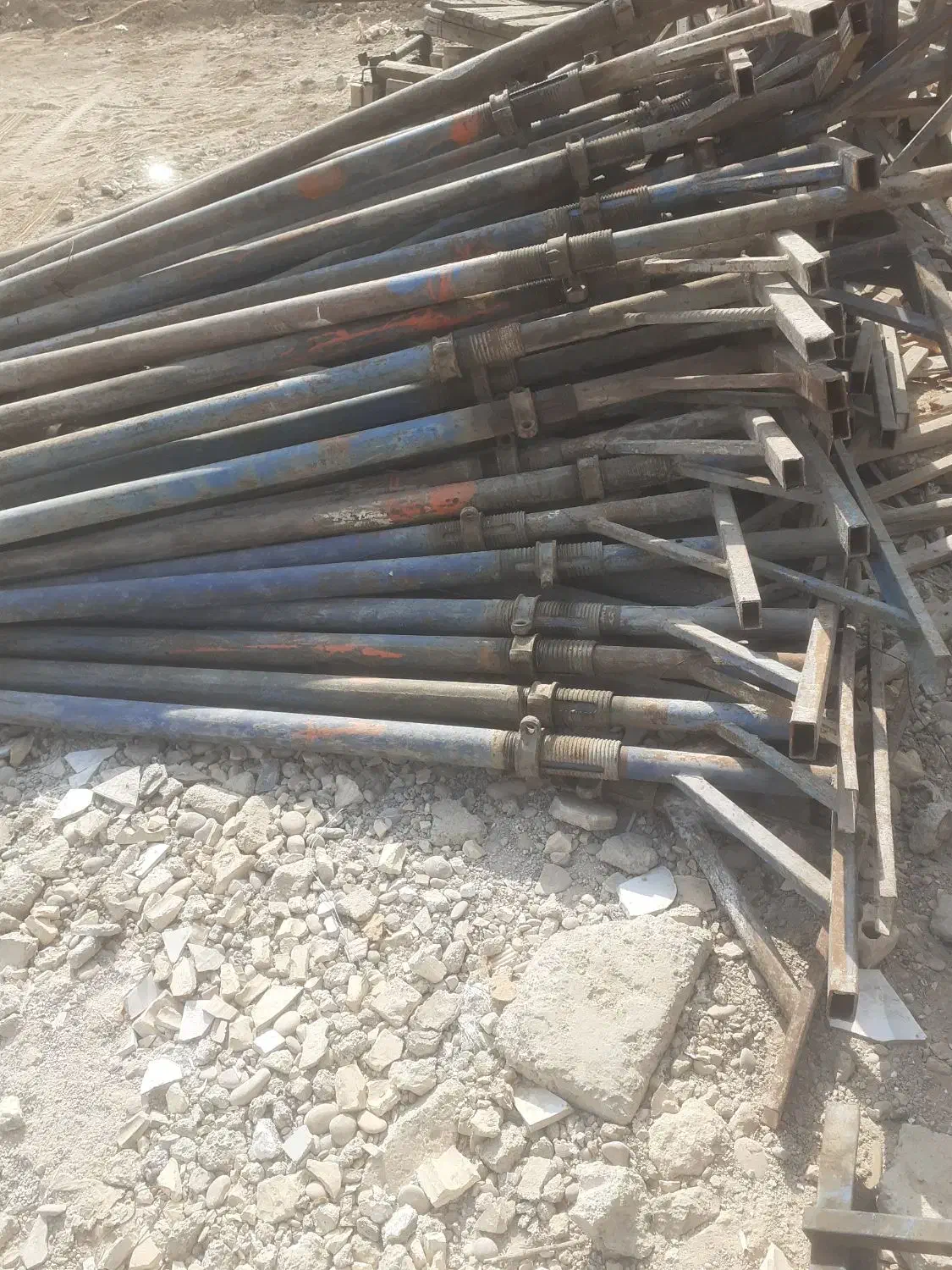 پنجاه عدد جک سه ونیم متری|مصالح و تجهیزات ساختمان|بندر ماهشهر, |دیوار