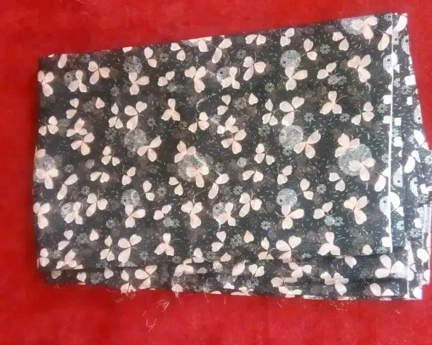 پارچه چادری|لباس|اصفهان, فیض|دیوار