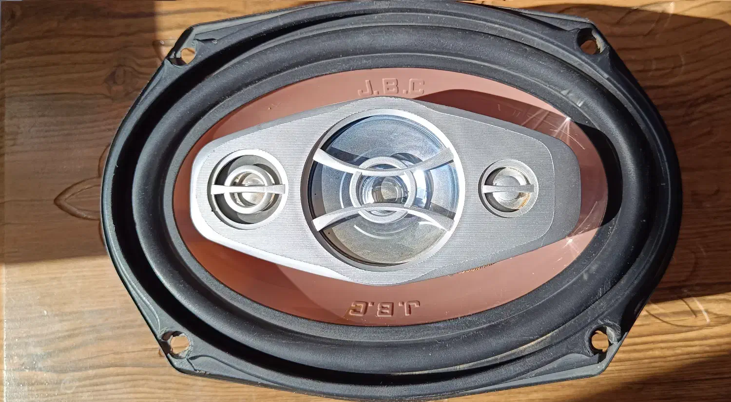 باند jbc|صوتی و تصویری|لنجان, |دیوار