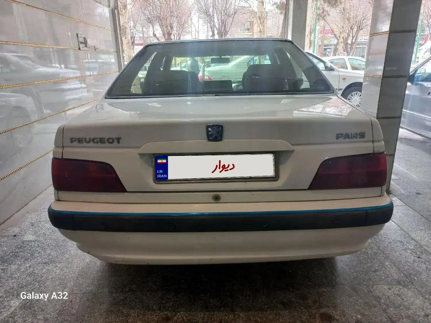 پژو ۹۳ درجه یک|خودرو سواری و وانت|بروجرد, |دیوار