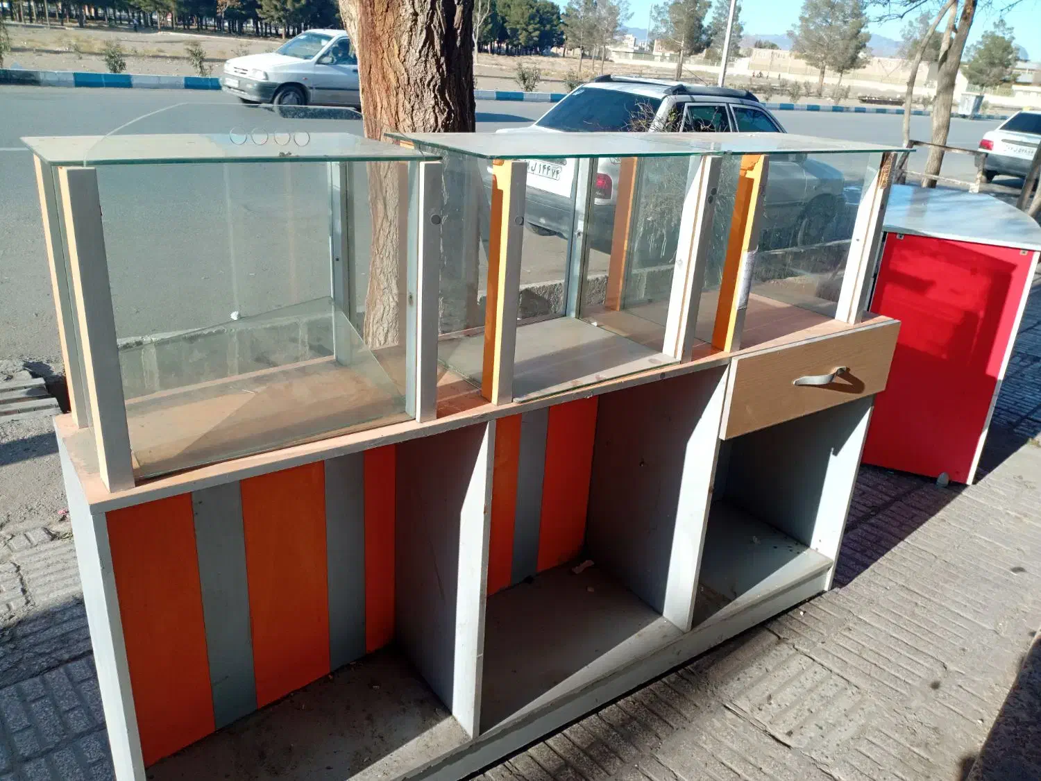 میز. ویترین مغازه|فروشگاه و مغازه|سبزوار, غرب نیروگاه|دیوار