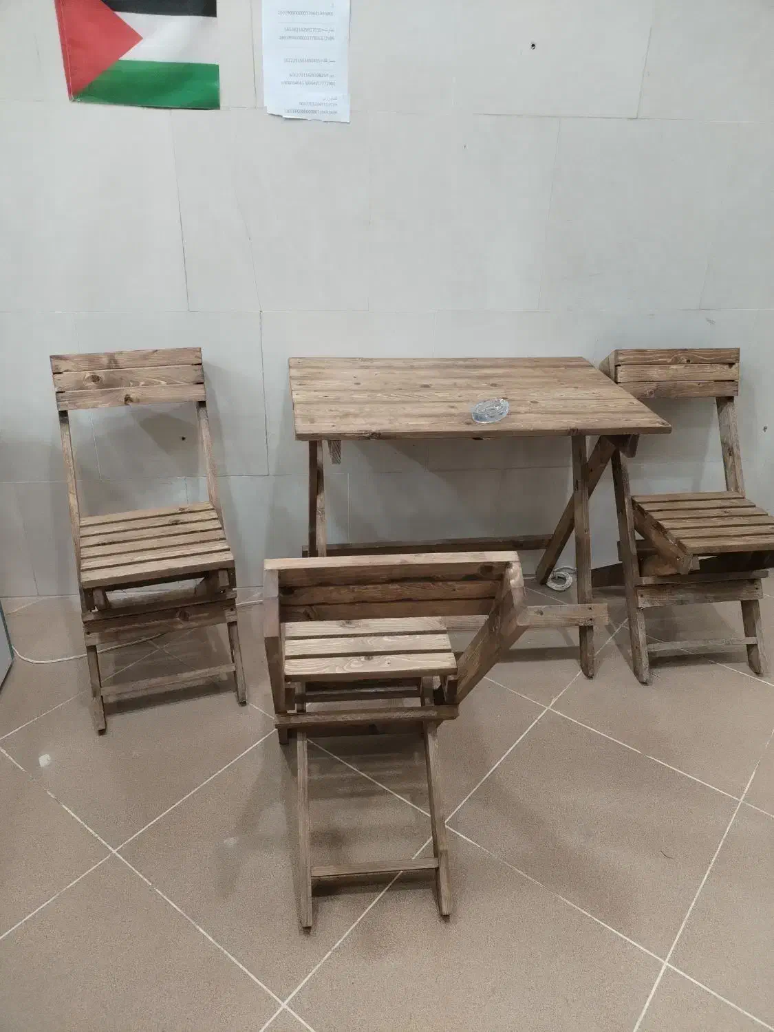 میز و صندلی چوب کافه نو نو|کافی‌شاپ و رستوران|خرمشهر, |دیوار