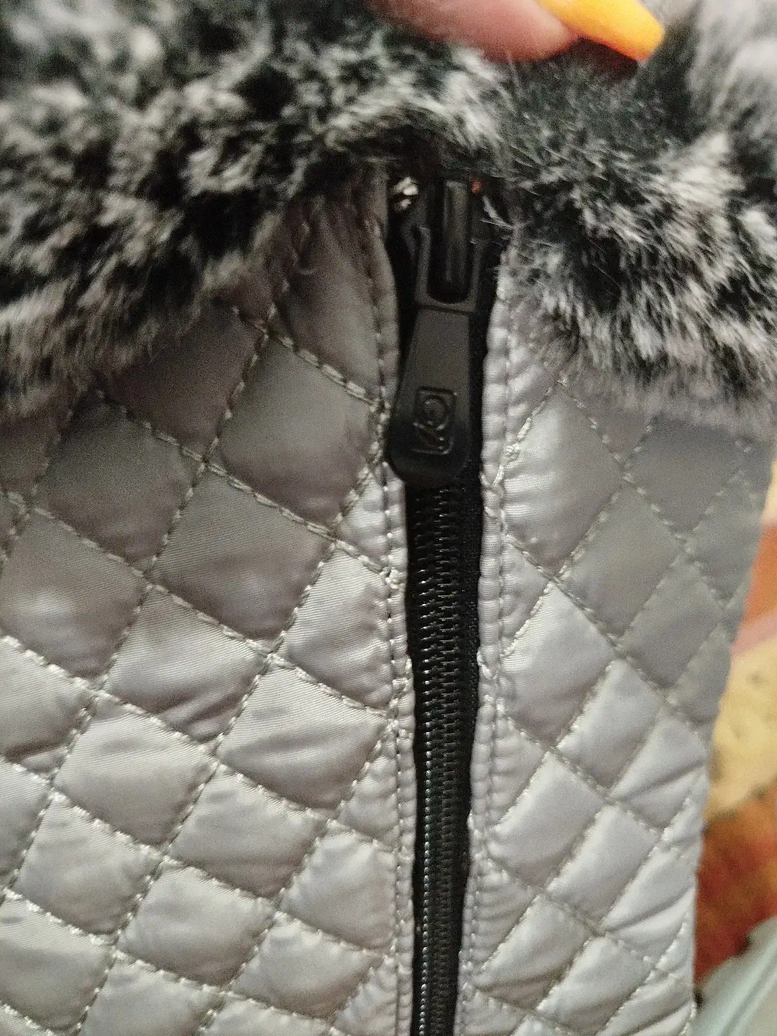 فروش به دلیل تغییر شغل|کیف، کفش، کمربند|اندیشه, اندیشه فاز ۴|دیوار