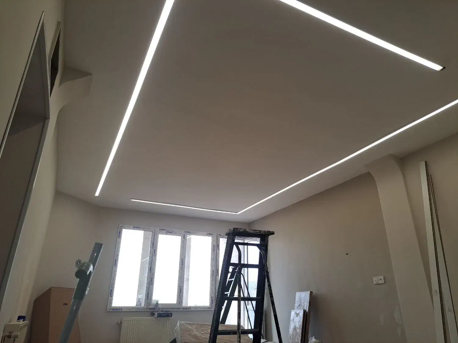 برقکار سیم کشی ساختمان|خدمات پیشه و مهارت|کرمانشاه, |دیوار