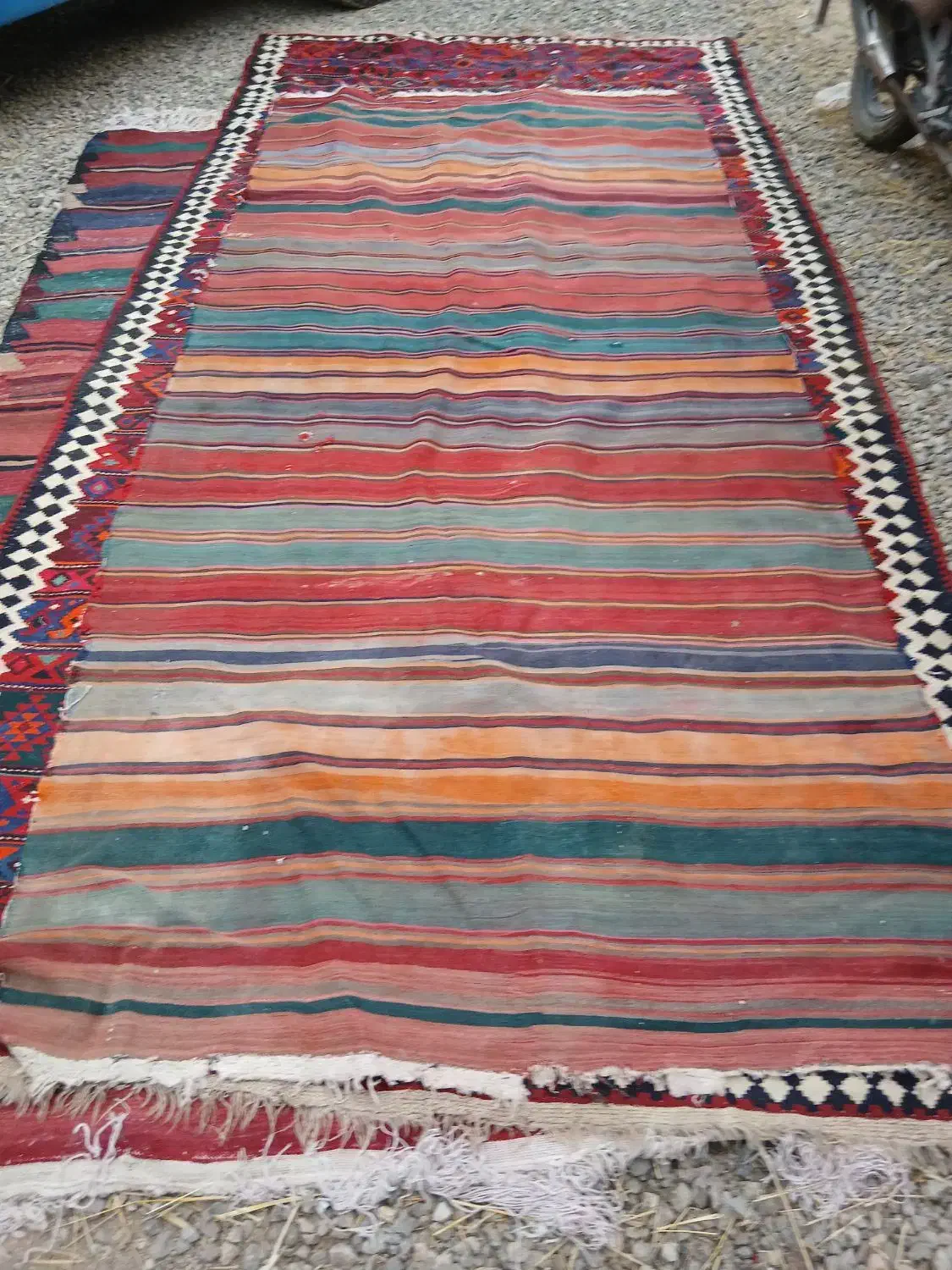 فرش دستباف و گلیم|فرش|سراب, |دیوار