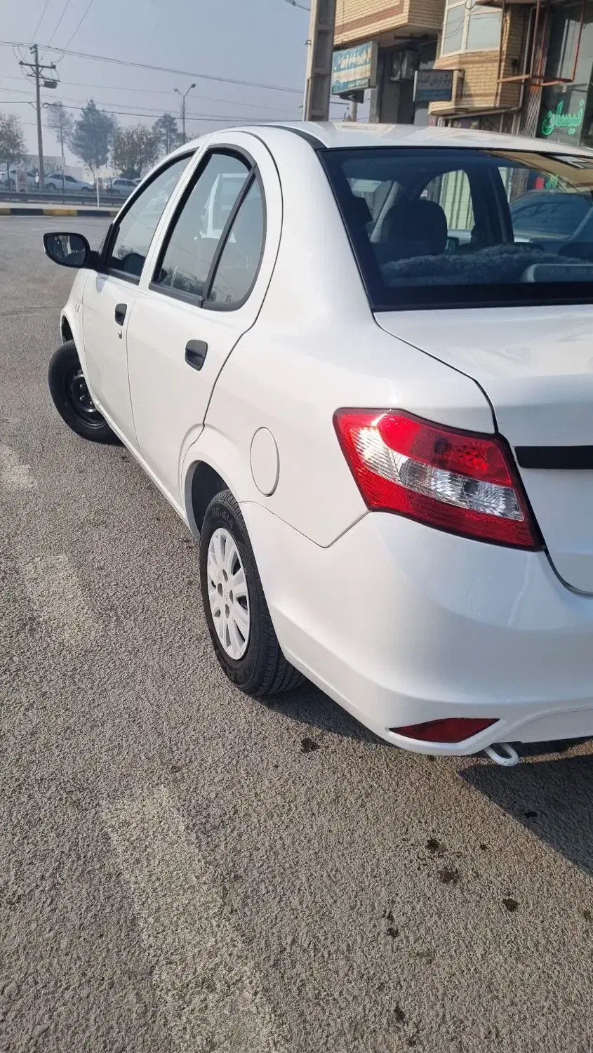 ساینا۱۴۰۰|خودرو سواری و وانت|اصفهان, محله سفلی|دیوار