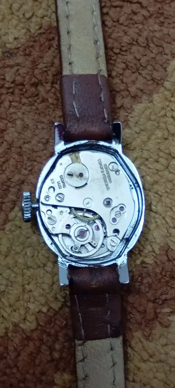 ساعت کوکی نقره|ساعت|تهران, هلال احمر|دیوار