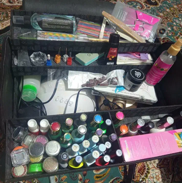 پک کامل لوازم کاشت ناخن|آرایشی، بهداشتی، درمانی|هشترود, |دیوار