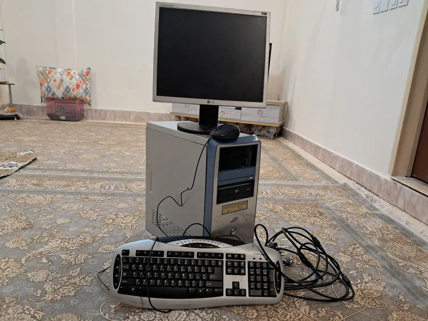 کامپیوتر|رایانه رومیزی|سمنان, |دیوار