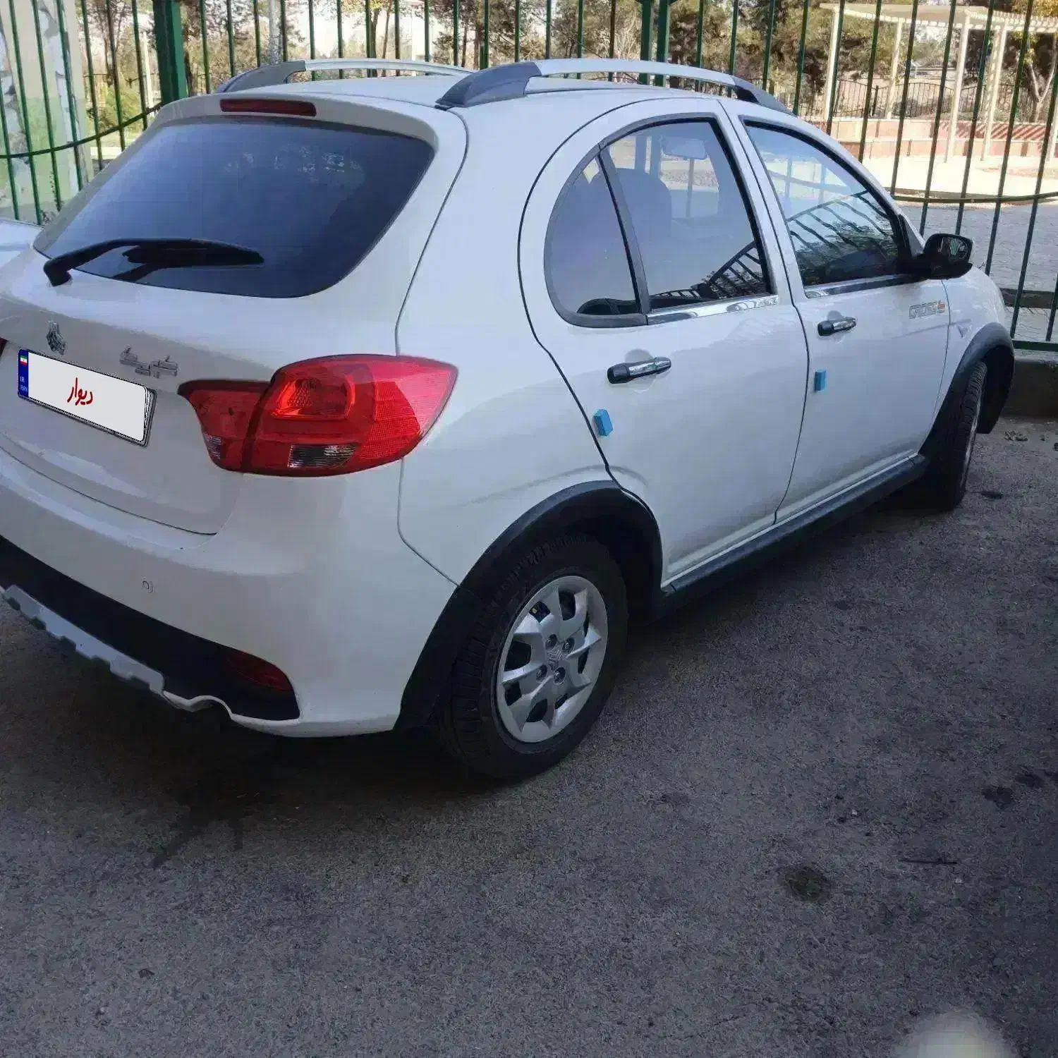 کوییک 1402 کم کار بی رنگ|خودرو سواری و وانت|اصفهان, برلیان|دیوار