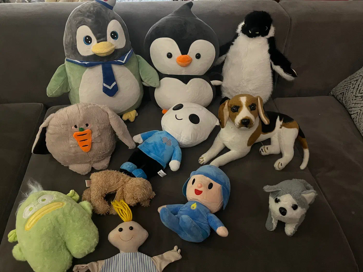 عروسک|اسباب‌بازی بچه|تهران, درختی|دیوار