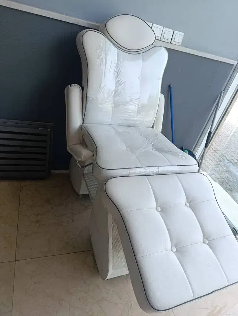 صندلی آرایشگری در حد نو|صندلی و نیمکت|نوشهر, |دیوار