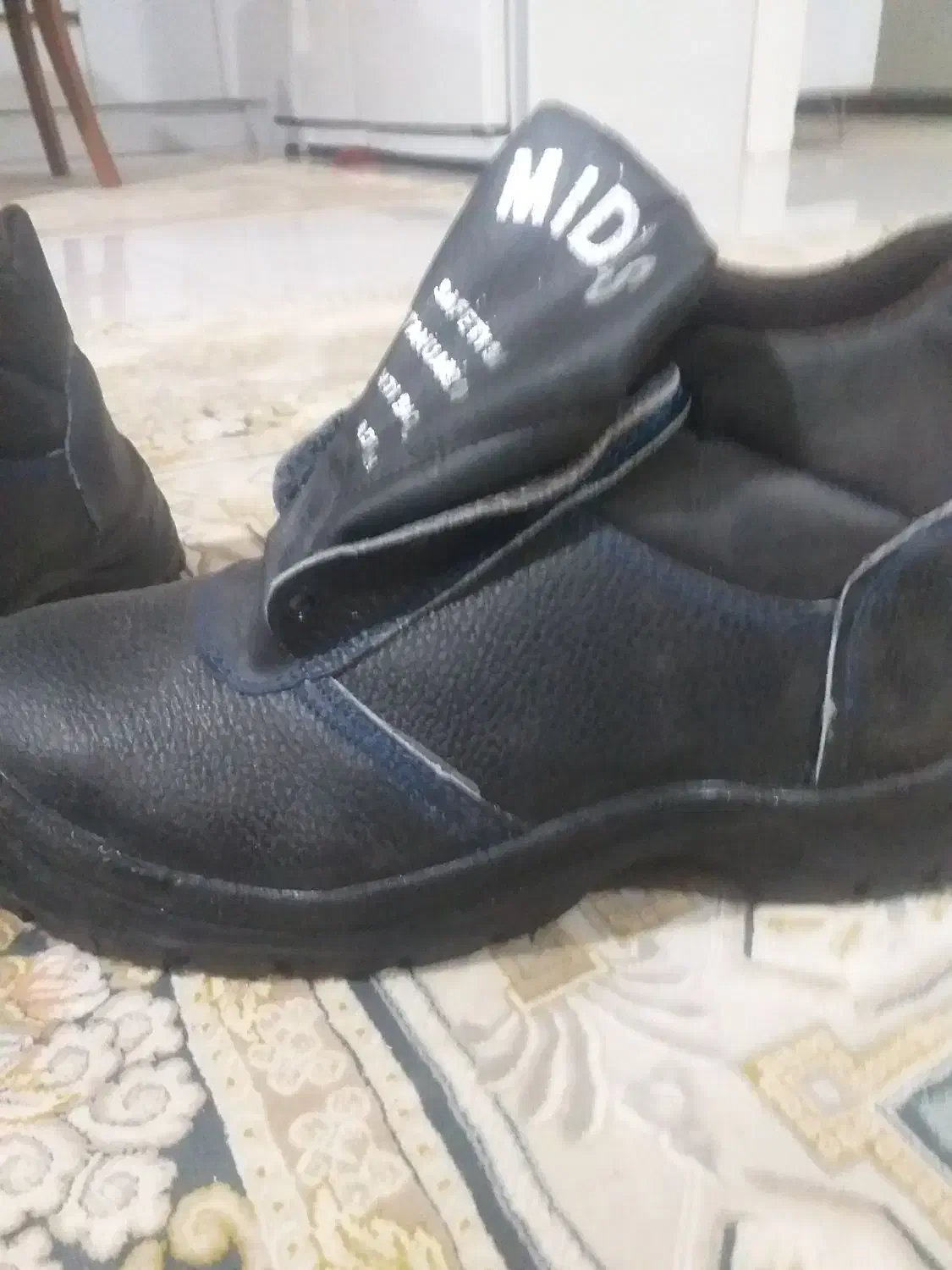 کفش کار|کیف، کفش، کمربند|گنبد کاووس, |دیوار