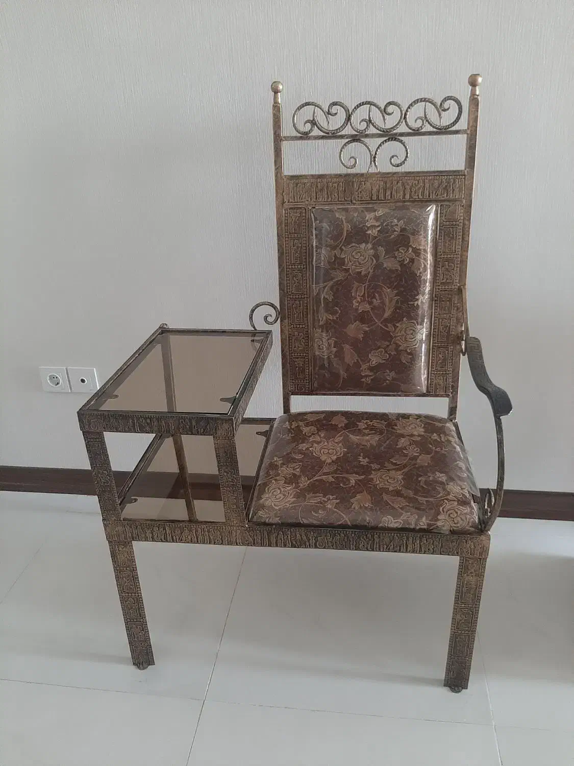 میز تلفن|میز تلفن|اراک, |دیوار