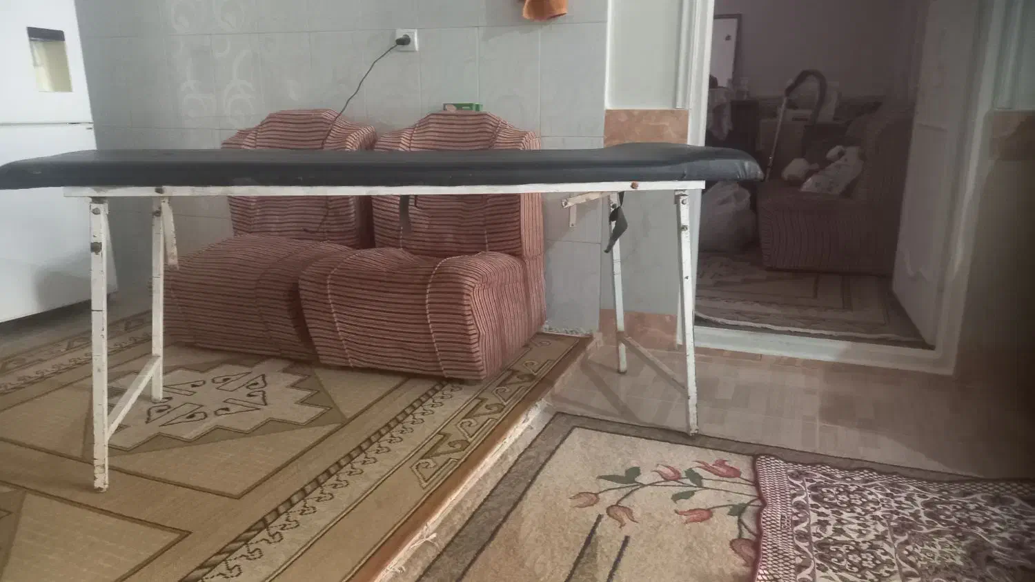 تخت مخصوص حجامت و ماساژ|پزشکی|گرگان, |دیوار