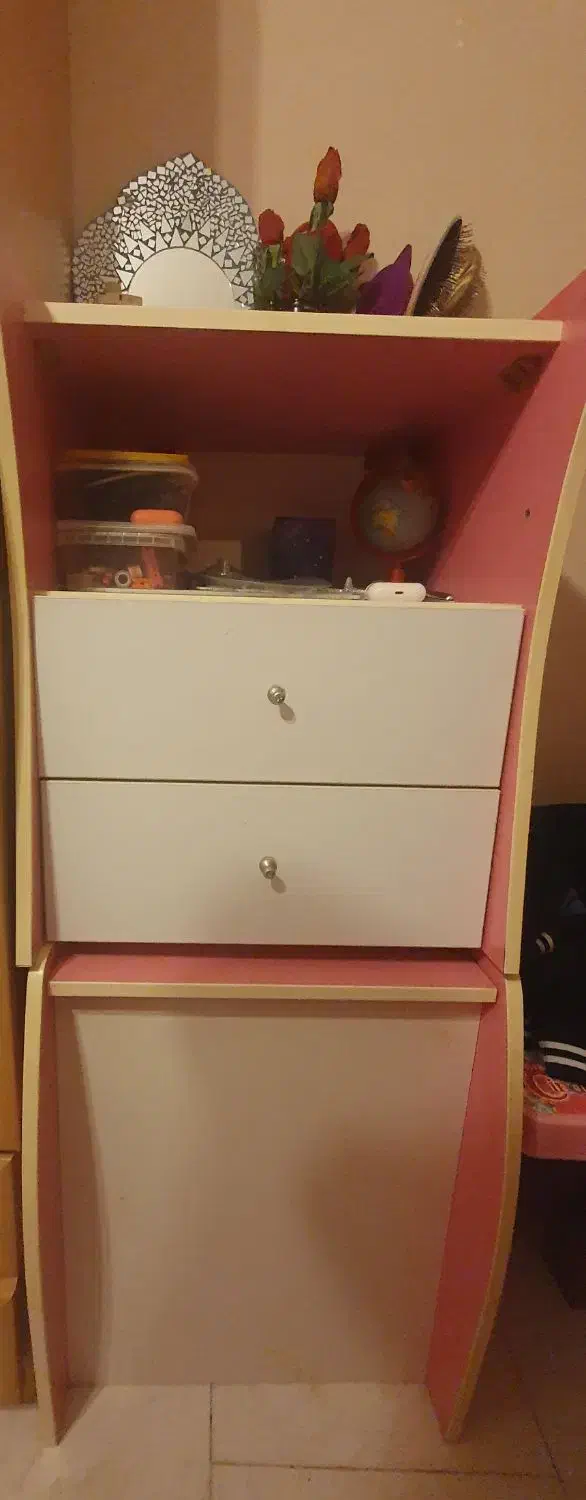 تخت و کمد نوجوان|تخت و سرویس خواب|پرند, فاز ۴|دیوار