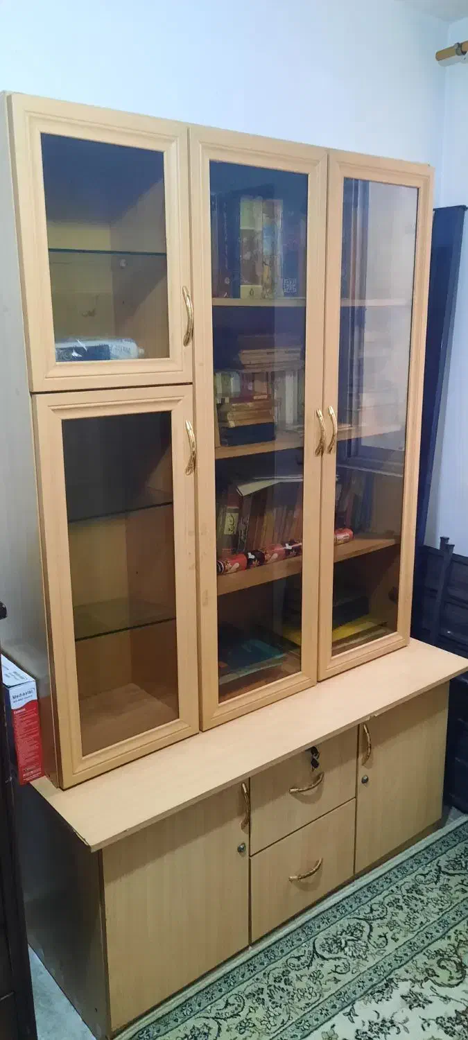 میز کتابخانه|کتابخانه، شلف، قفسه‌های دیواری|رشت, کوی حسینی|دیوار