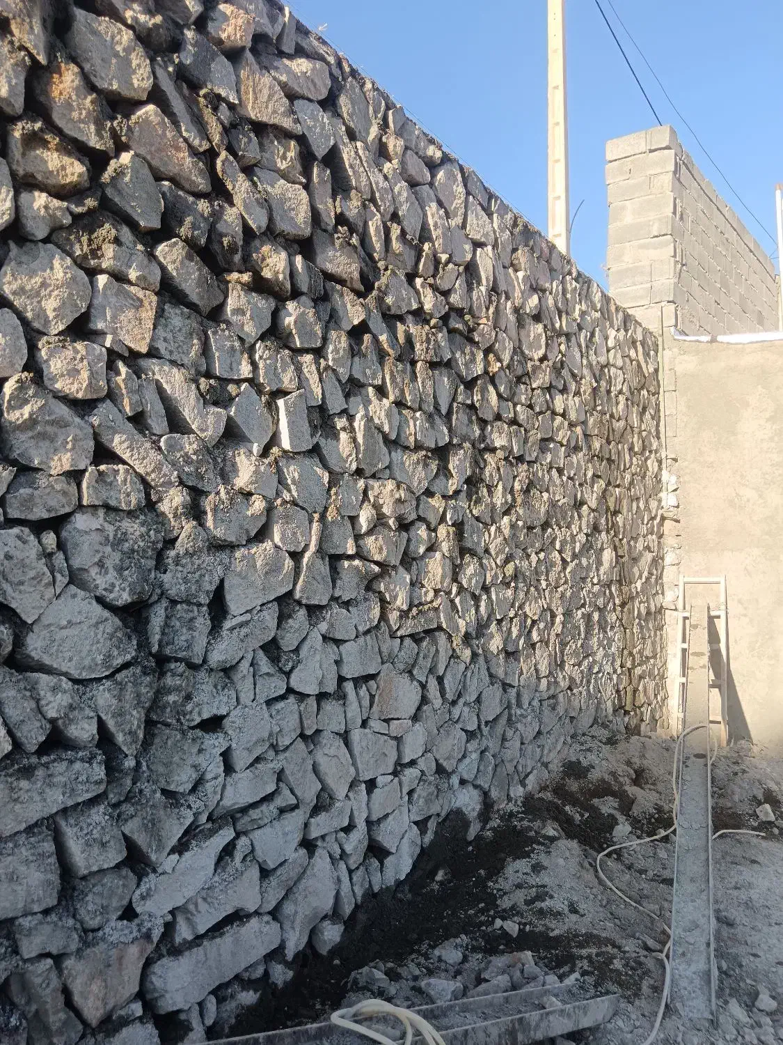 ساخت استخر دیوار ساحلی و باغ|خدمات پیشه و مهارت|بیرجند, |دیوار