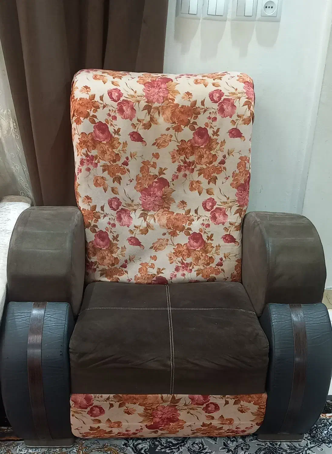 مبلمان|مبلمان خانگی و میز عسلی|رشت, لاکان شهر|دیوار