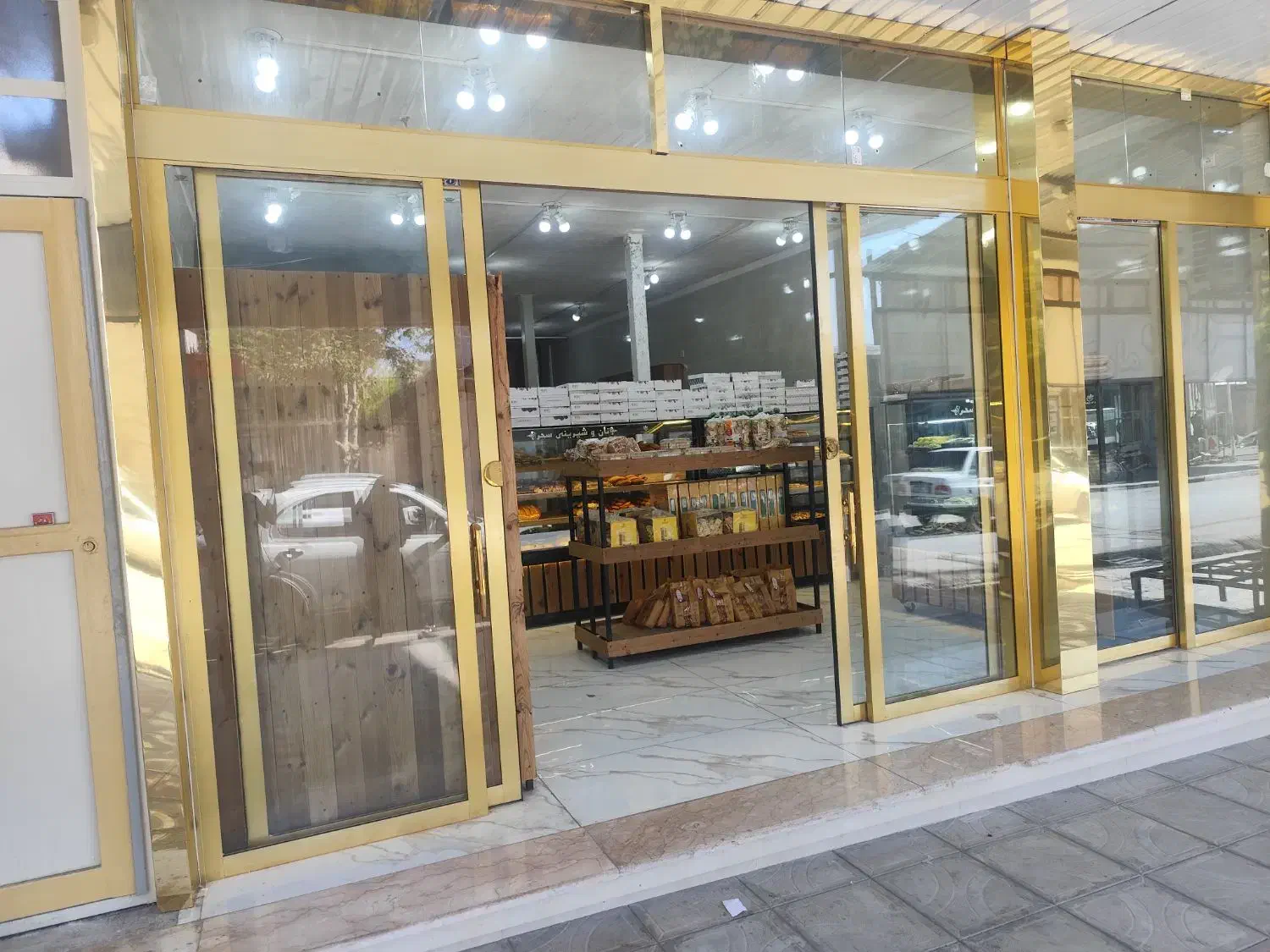 کار گر نان فانتزی|استخدام خدمات فروشگاه و رستوران|آبدانان, |دیوار