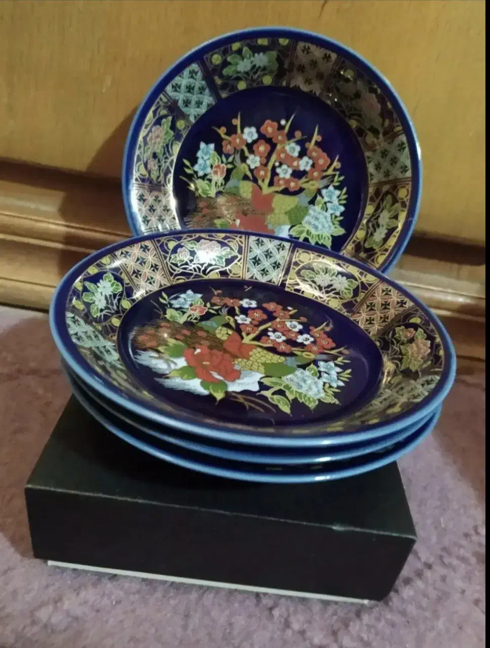 نعلبکی|کلکسیون اشیاء عتیقه|آبادان, |دیوار