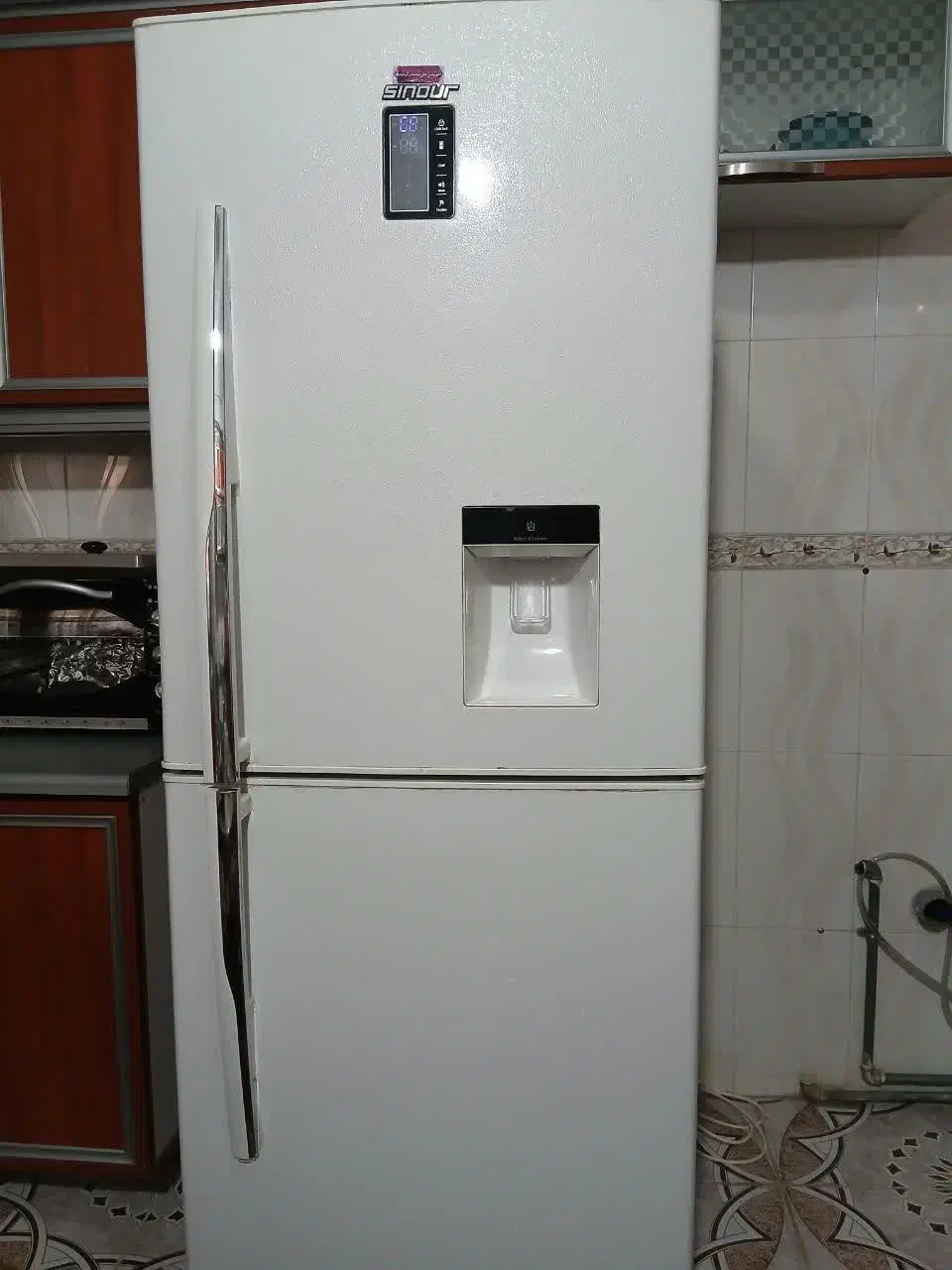 یخچال|یخچال و فریزر|خزل, |دیوار