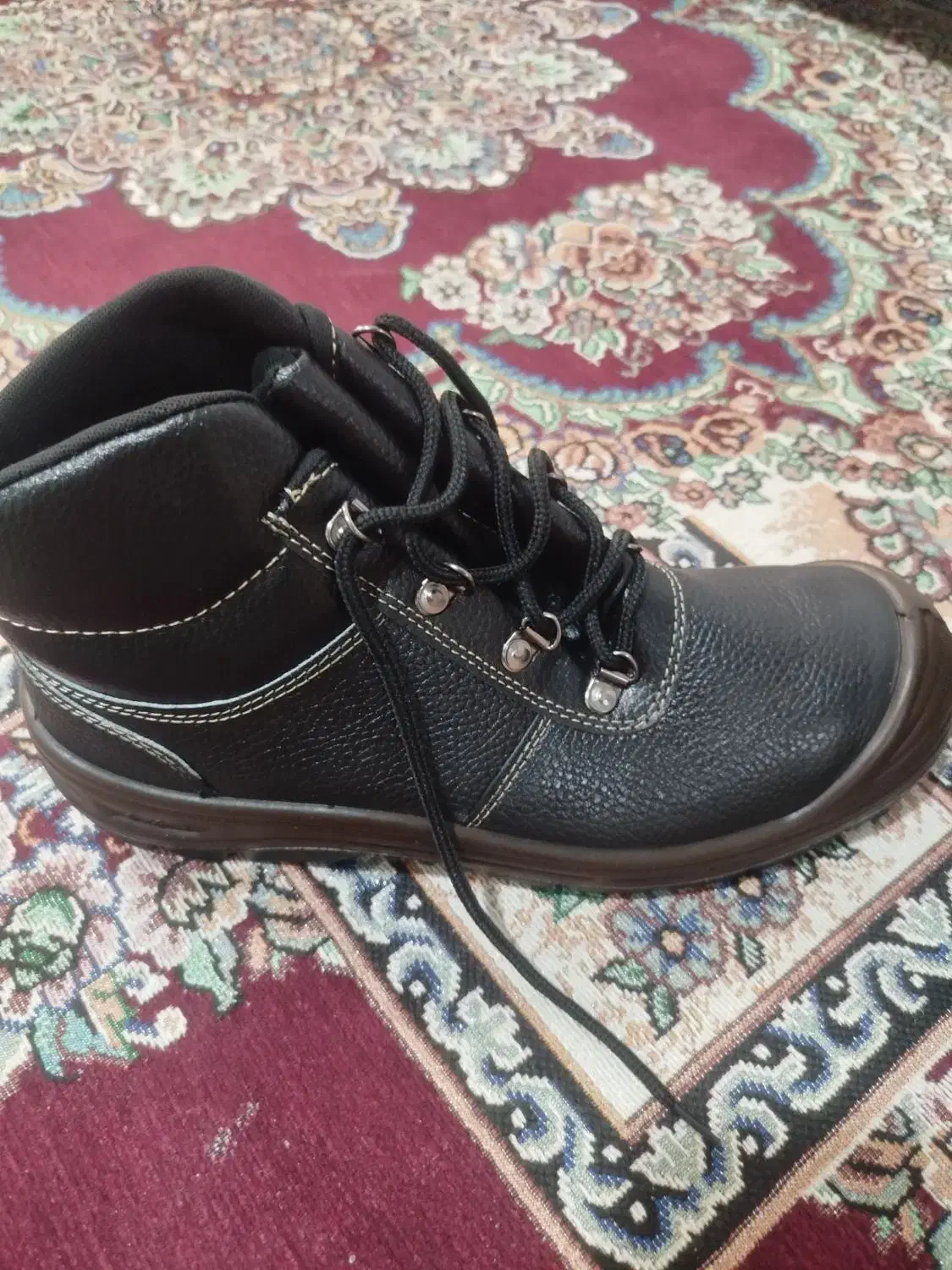 کفش کار|کیف، کفش، کمربند|ایرانشهر, |دیوار