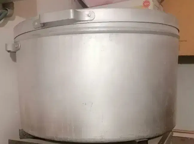 دیگ روحی بزرگ|ظروف پخت‌وپز|فردیس, قریشی|دیوار