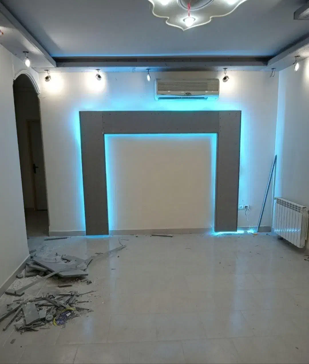 برق کاری.برقکاری مسکونی. تجاری و خورده کاری|خدمات پیشه و مهارت|رشت, جانبازان|دیوار