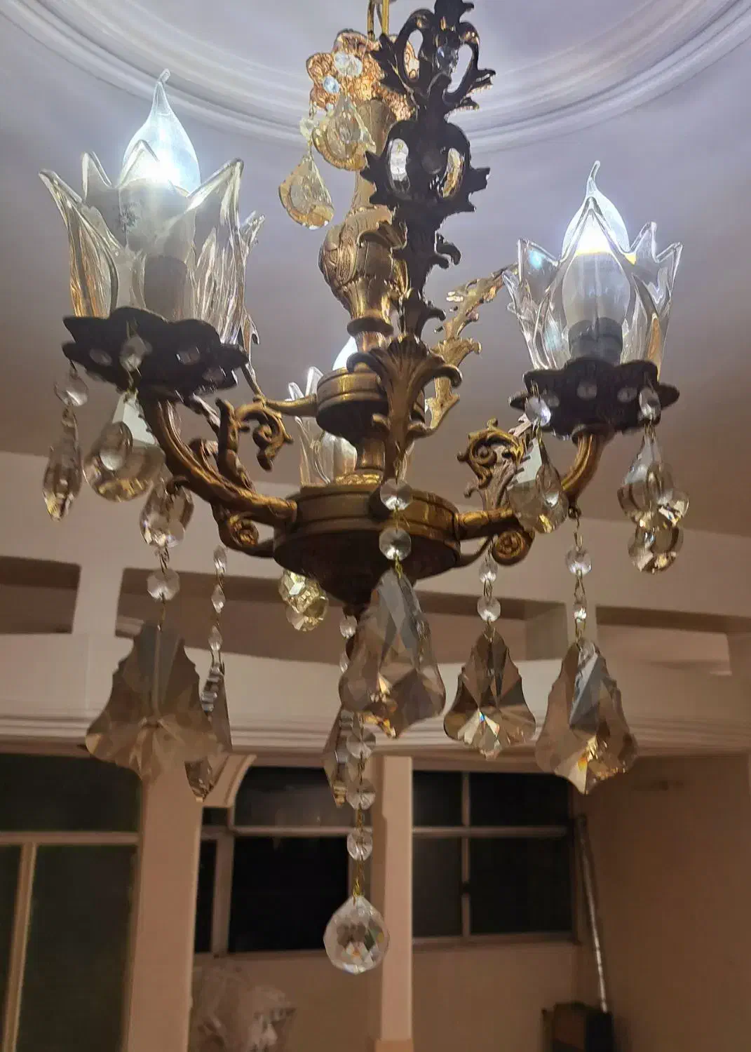 لوستر برنز ۳ شاخه|لوستر و چراغ آویز|تهران, والفجر (افسریه)|دیوار