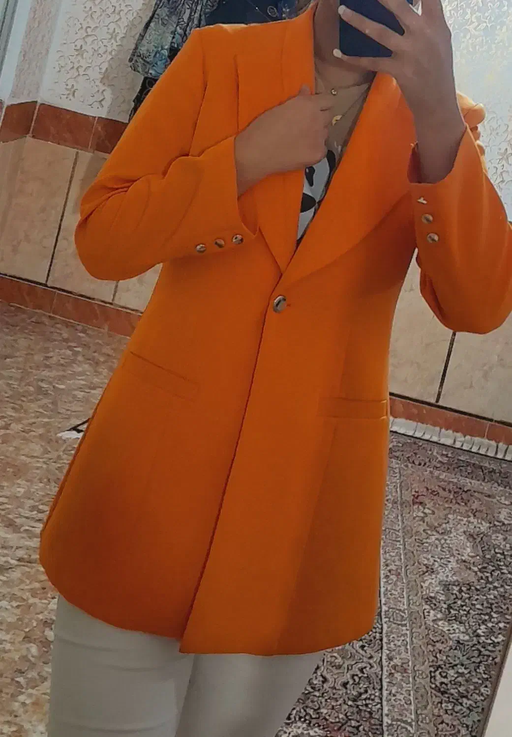 بیرونی|لباس|گرگان, |دیوار