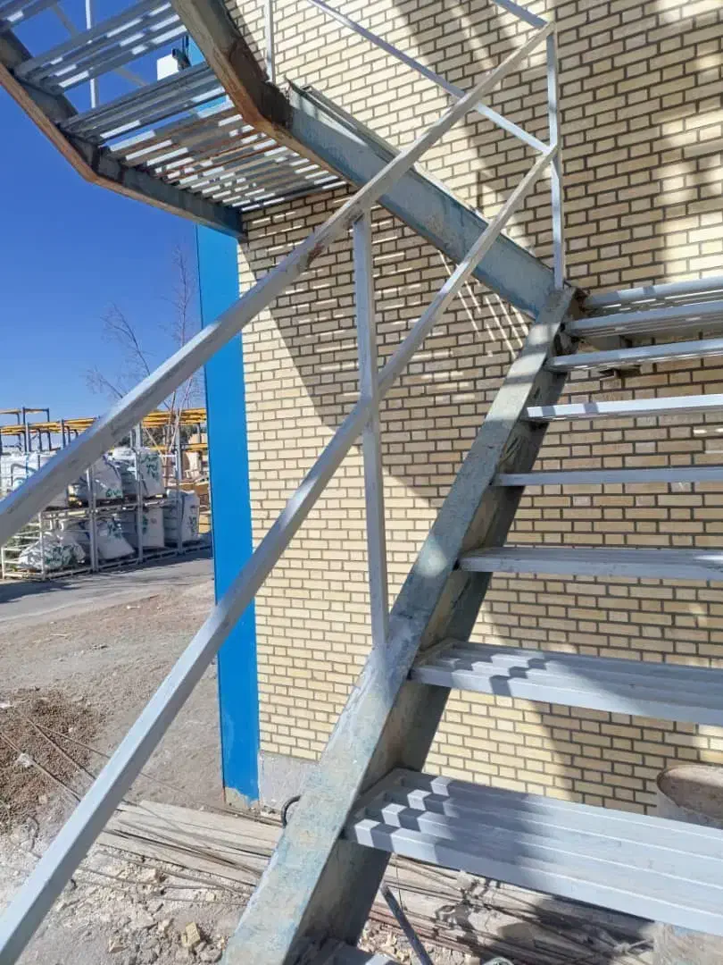 نصب و جوشکاری سیار همه کار|خدمات پیشه و مهارت|بم, |دیوار