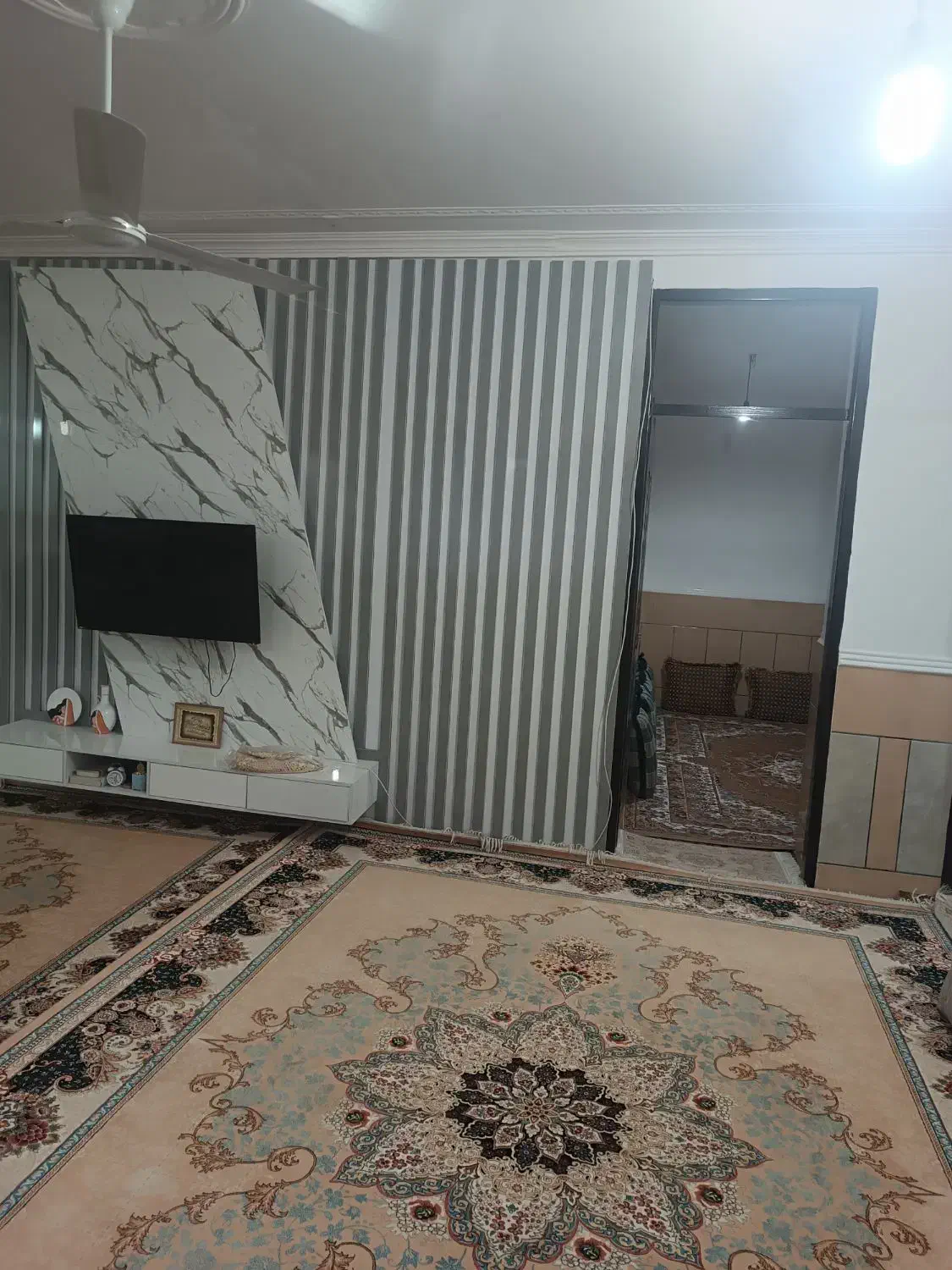 سویت نوساز نزدیک بیمارستان باامکانات حیاط داره|اجارهٔ کوتاهمدت آپارتمان و سوئیت|میناب, |دیوار