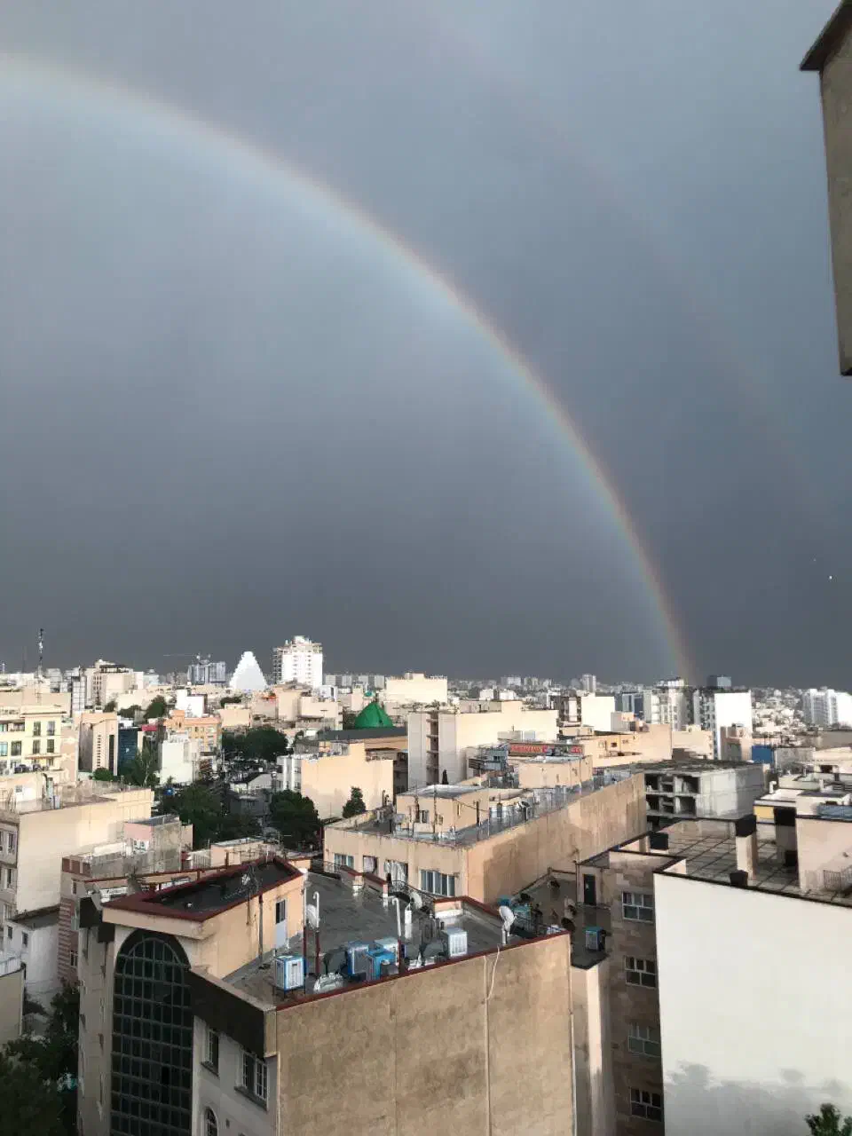 ۱۵۳متر برج باغ سهند فول مشاعات ط۹ بدون مشرف