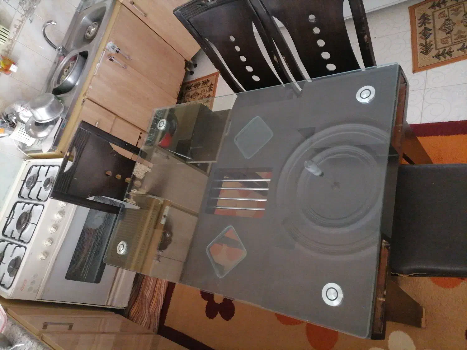 میز نهار خوری|میز و صندلی غذاخوری|سبزوار, قصبه غربی|دیوار