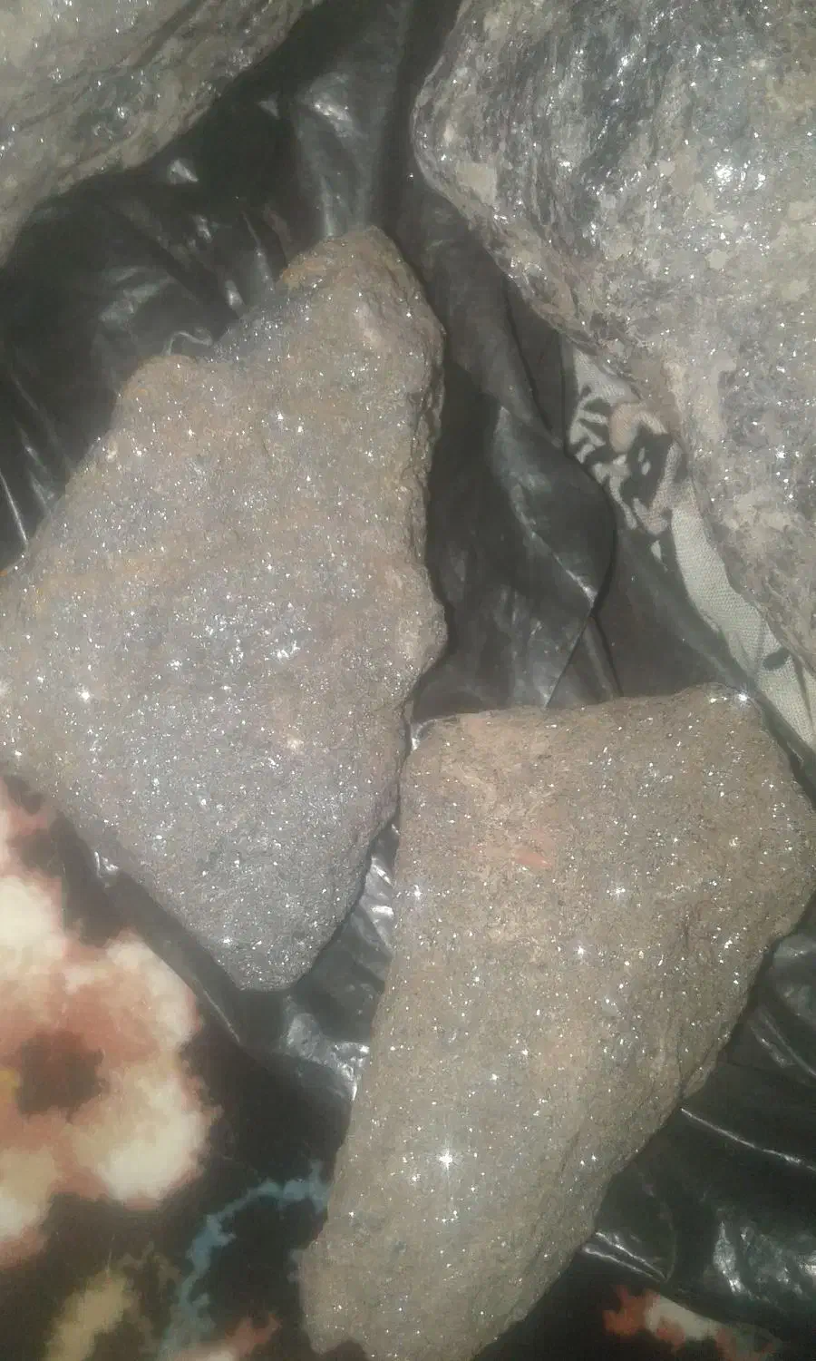 سنگ|جواهرات|قم, نیروگاه|دیوار