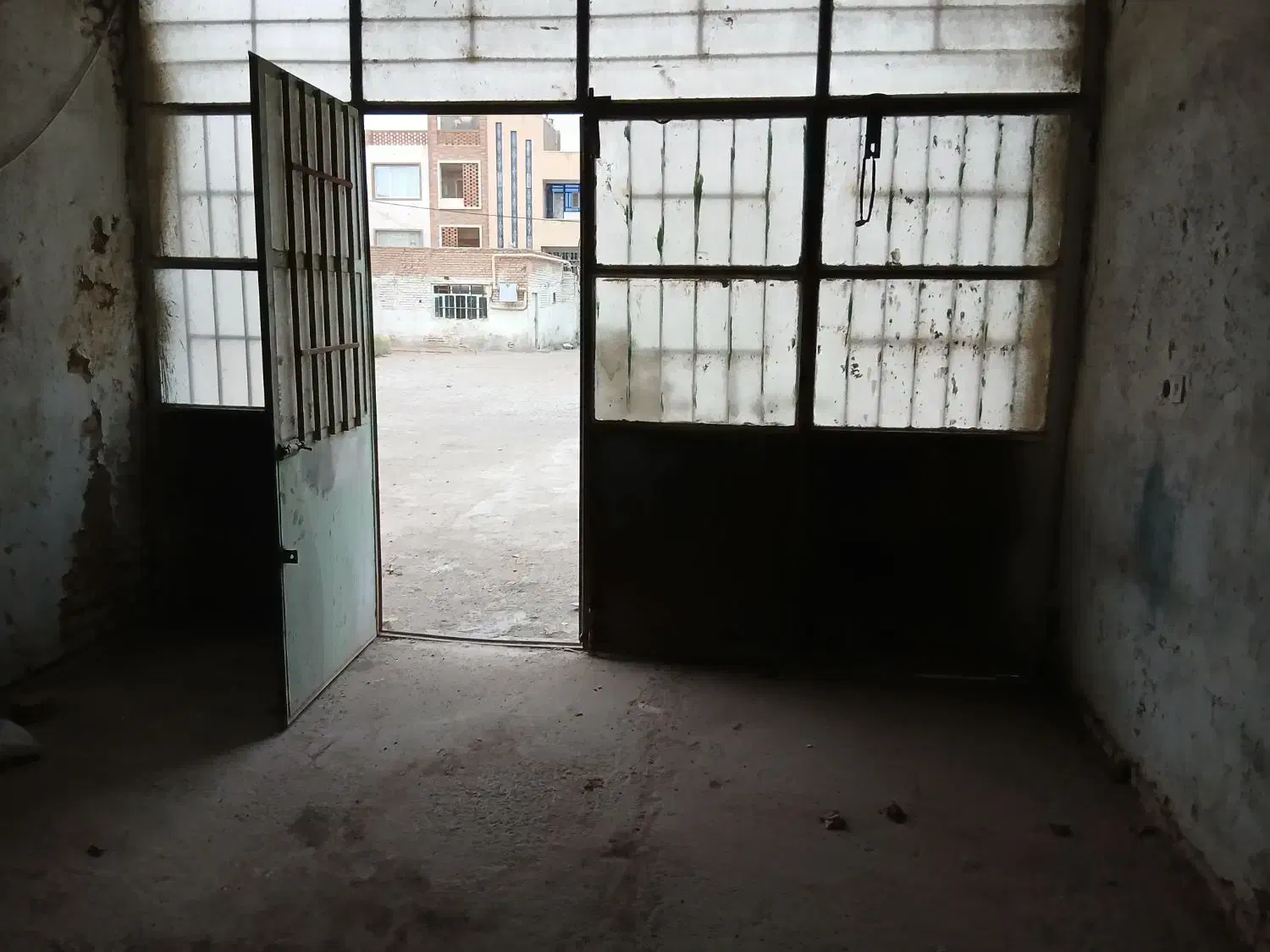 رهن واجاره گاراژ. بلواردشتی. خیابان باسکول|اجارهٔ مغازه و غرفه|یزد, |دیوار