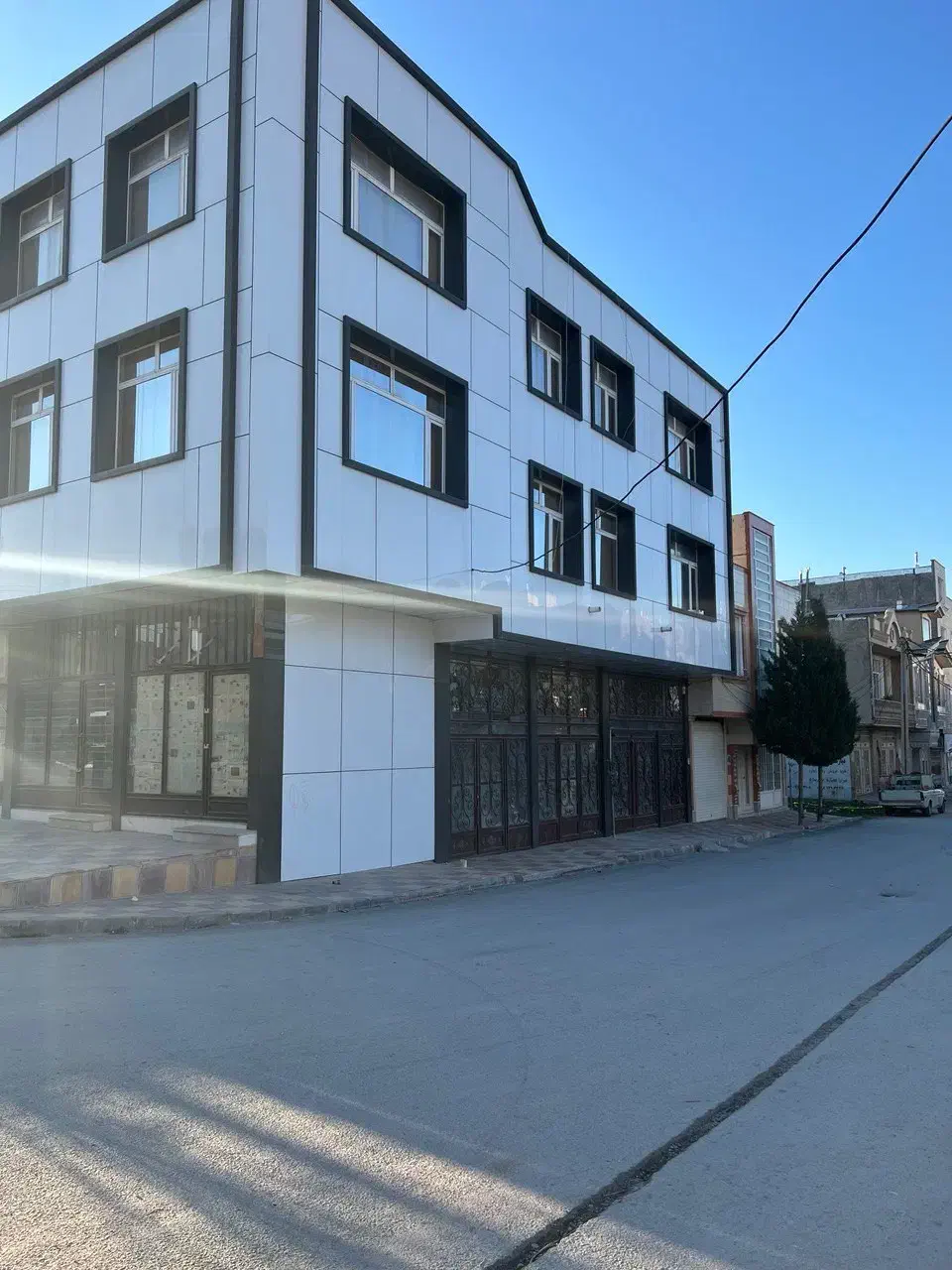 فروش واحدمسکونی تجاری یامعاوظه باملک درکرمانشاه|فروش خانه و ویلا|سرپل ذهاب, |دیوار