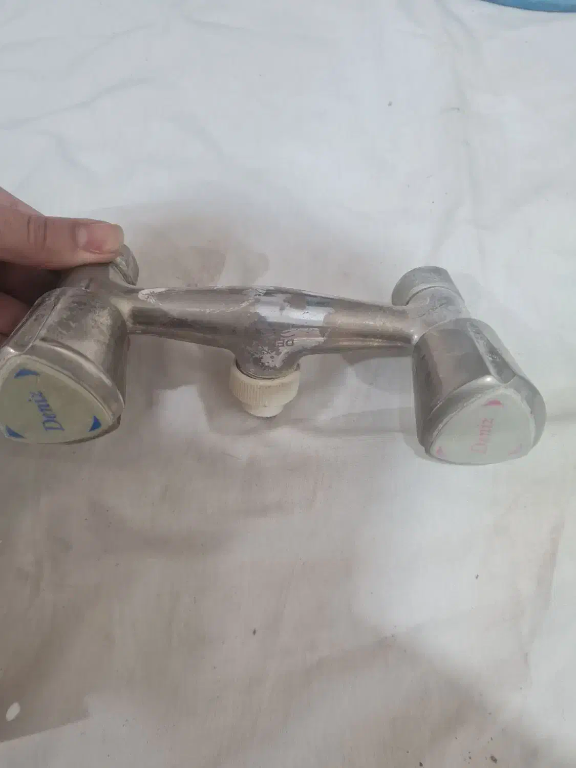 شیر سرویس بهداشتی|لوازم سرویس بهداشتی|میبد, |دیوار