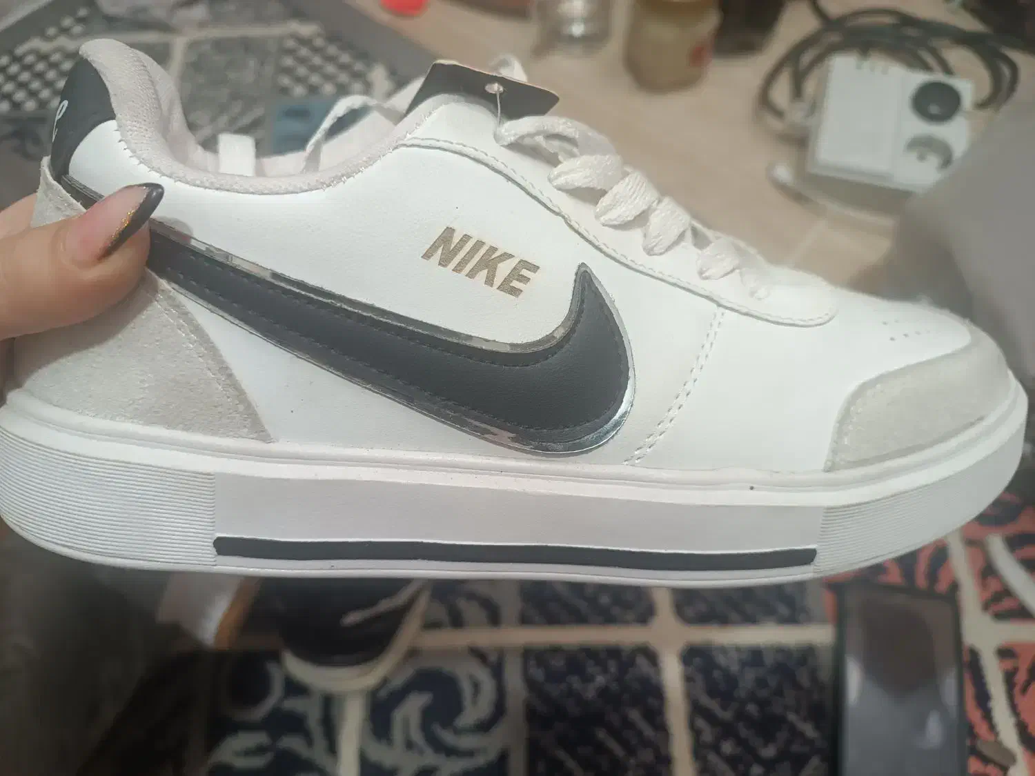 کتونی|کیف، کفش، کمربند|فردوسیه, |دیوار