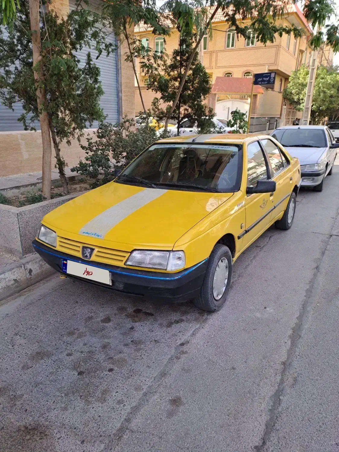تاکسی روآ تروتمیز مدل۹۰ کم کارکرد|خودرو سواری و وانت|قم, زنبیل آباد|دیوار