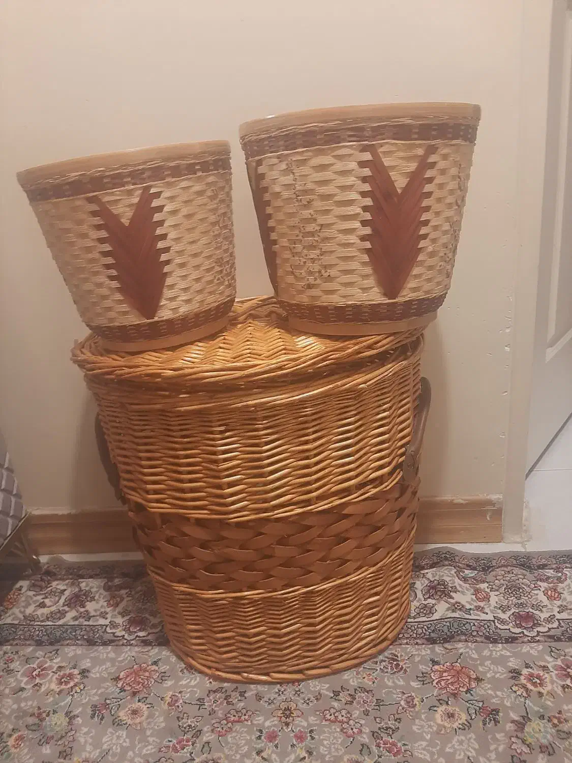 سبد رخت چرک زنبیلی|بندرخت و رختآویز|تهران, جوادیه تهرانپارس|دیوار