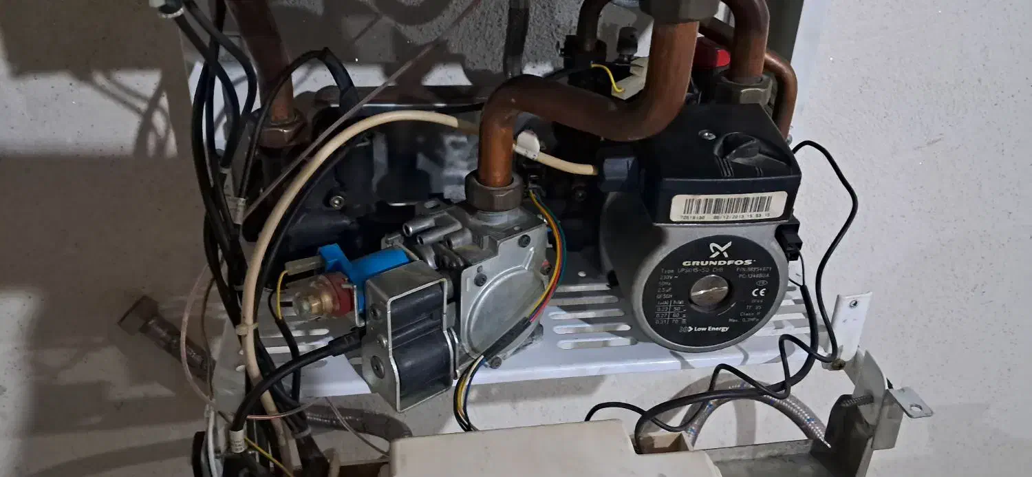 تعمیر و سرویس تخصصی پکیج و آبگرمکن و کولر|خدمات پیشه و مهارت|لاهیجان, انقلاب|دیوار